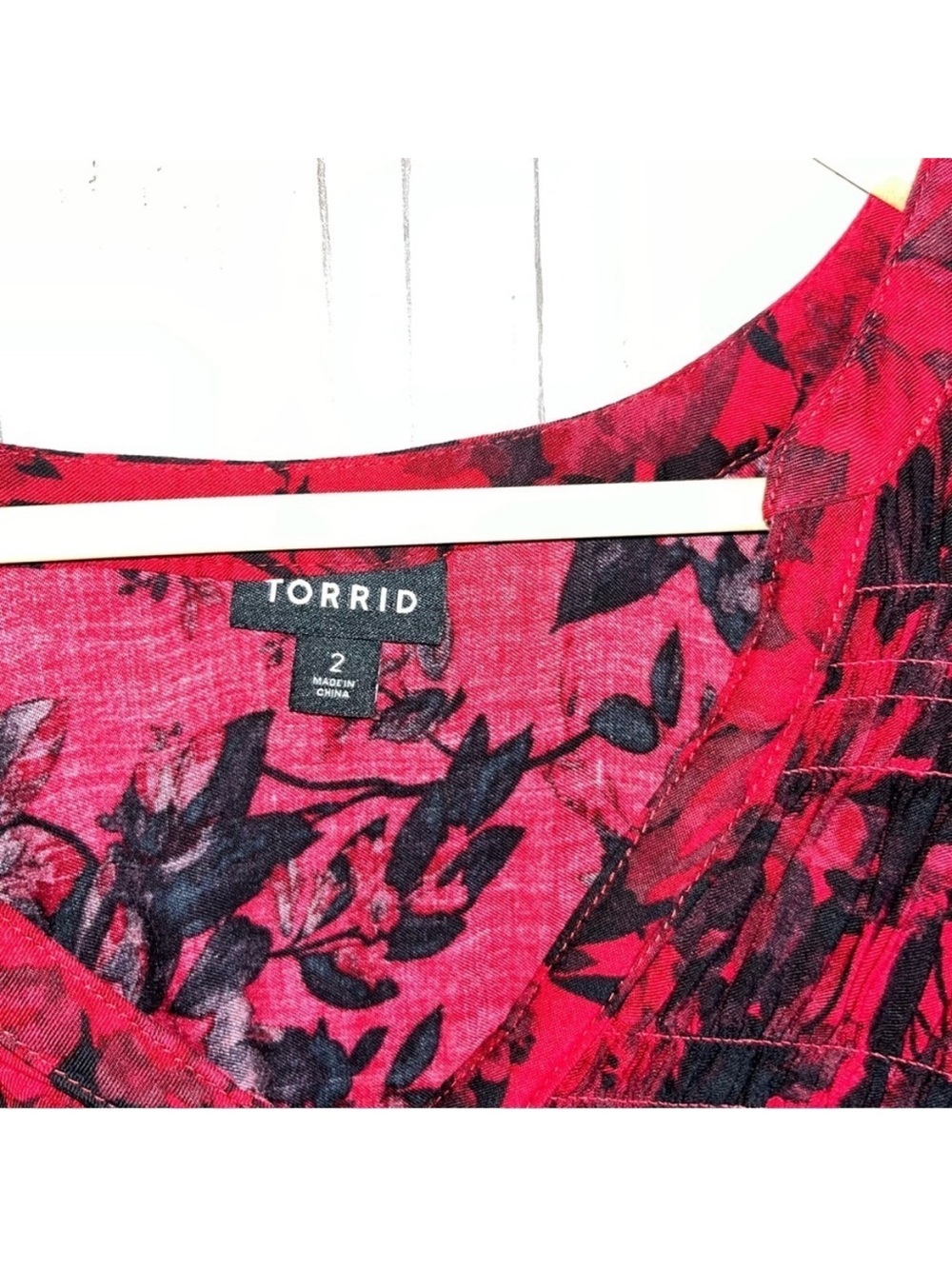 Torrid Smocked Babydoll Tunic 2X Red Black Floral Button Front High Low Top - Picture 8 of 8